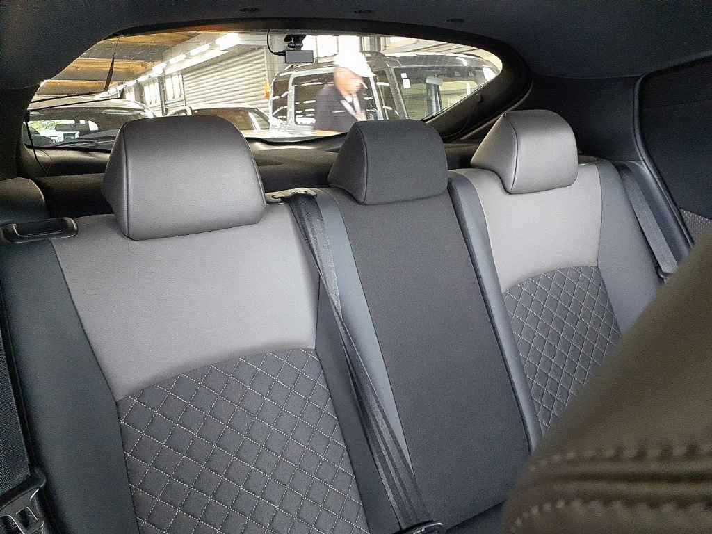2023 Toyota C-HR G-T auction photo 11