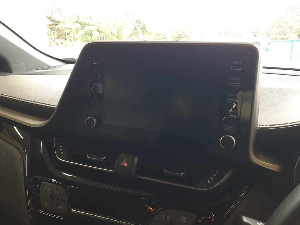 2023 Toyota C-HR G-T auction photo 12