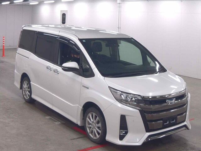 2019 Toyota Noah HV SI WXB2 Japan auction vehicle