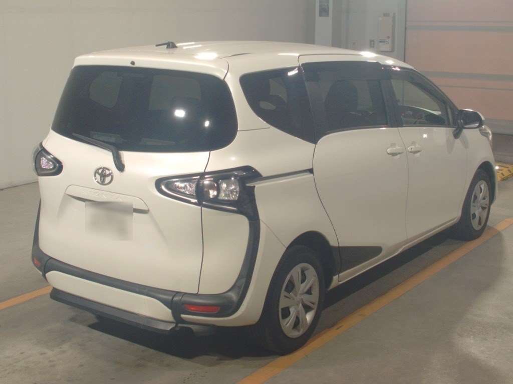2021 Toyota Sienta X auction photo 2