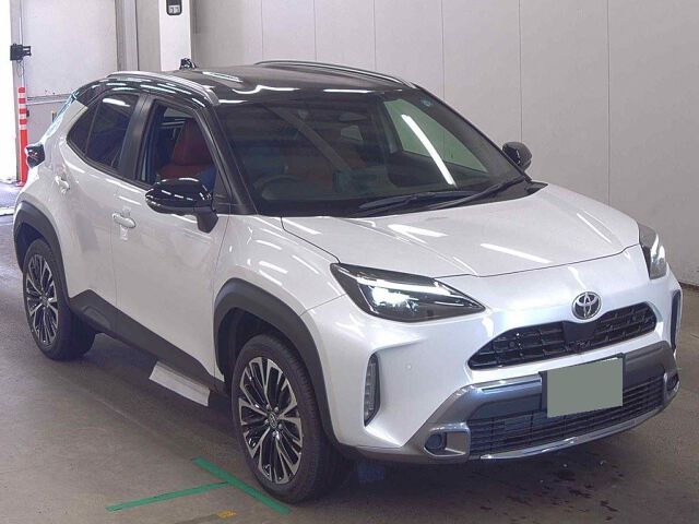 2026 Toyota Yaris Cross HV Z Adventure Japan auction vehicle