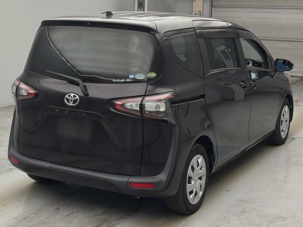 2018 Toyota Sienta G クエロ auction photo 2