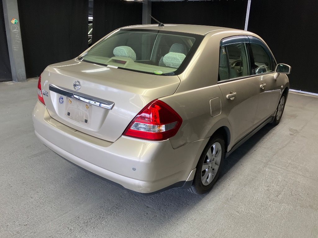 2009 Nissan ティーダラティオ 15M auction photo 4