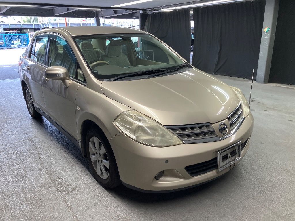 2009 Nissan 15M Japan auction vehicle