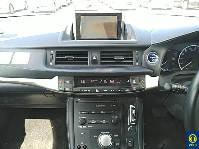 2011 Lexus CT200h Ver.C auction photo 6