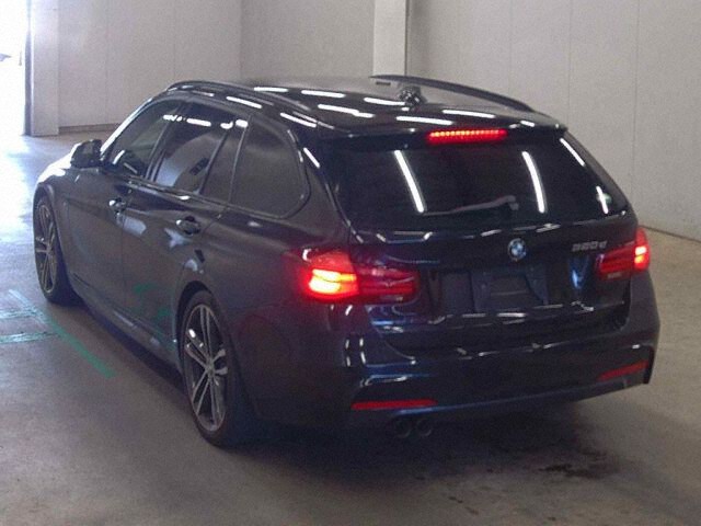 2017 BMW 3 Series 320DツリMスEシャド auction photo 2