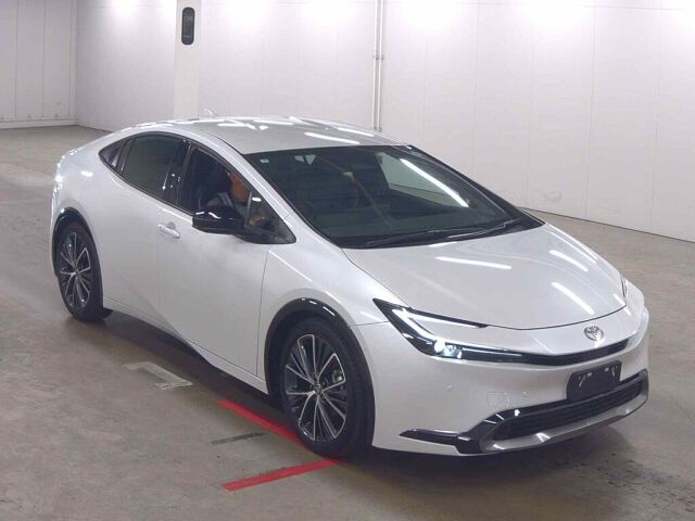 Japan Auction Vehicles 8 2025 Toyota Prius Z auction photo