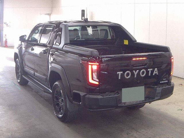 2026 Toyota Hilux Z Adventure 4WD auction photo 2