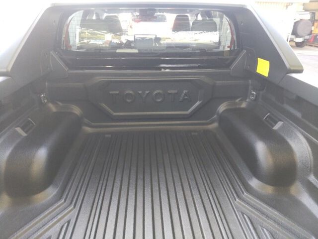 2026 Toyota Hilux Z Adventure 4WD auction photo 6