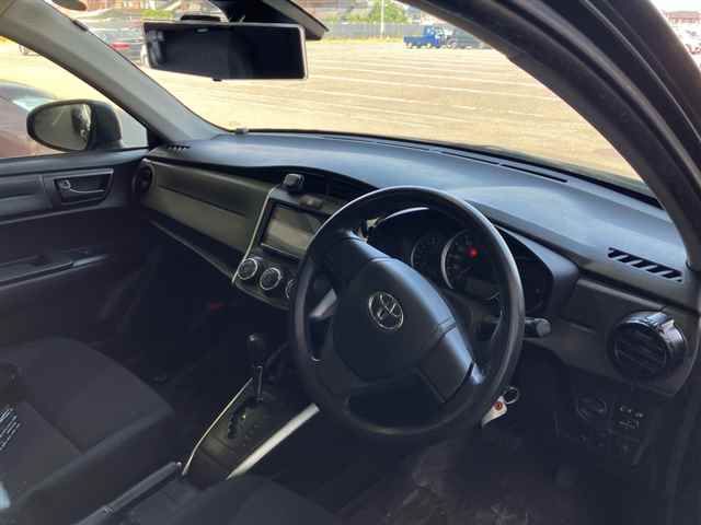 2016 Toyota Corolla Fielder 1.5X auction photo 3