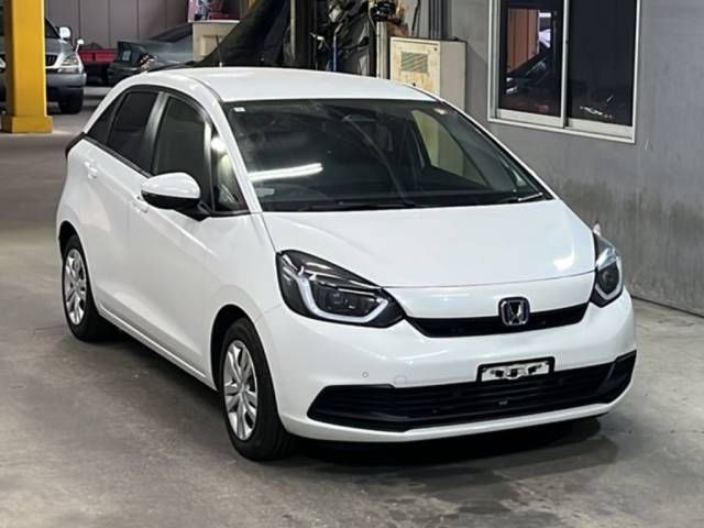 2023 Honda Fit e:HEVベーシック auction photo 4