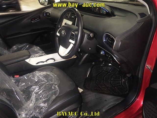 2016 Toyota Prius Aプレミアム ツーリングセレクション auction photo 3
