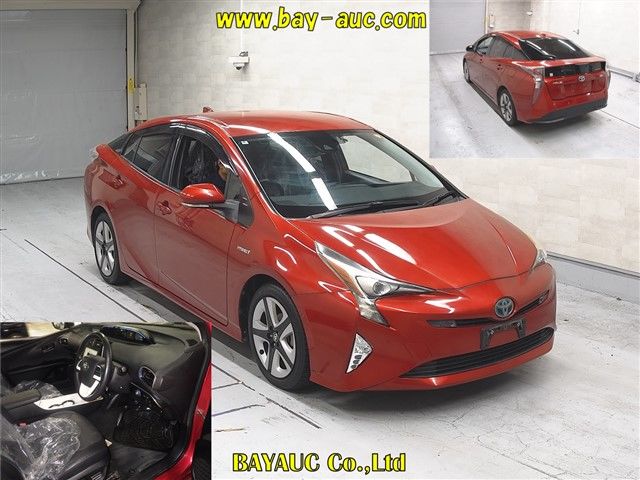 2016 Toyota Prius Aプレミアム ツーリングセレクション auction photo 4