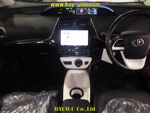 2016 Toyota Prius Aプレミアム ツーリングセレクション auction photo 6