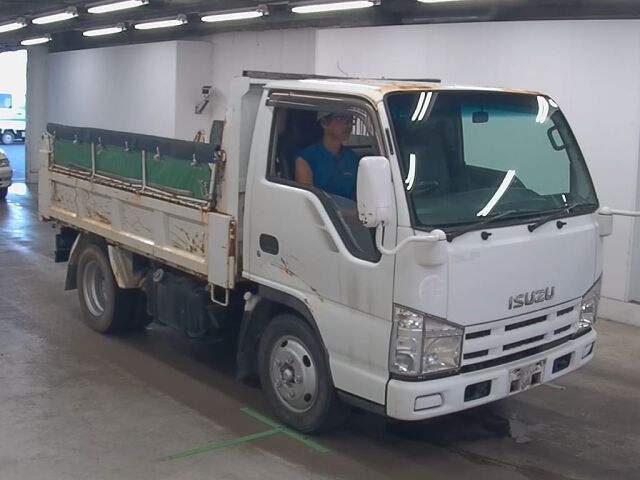 Japan Auction Vehicles 9 2008 Isuzu Elf ダンプ auction photo