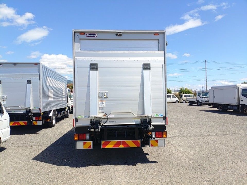 2021 Isuzu Elf auction photo 5