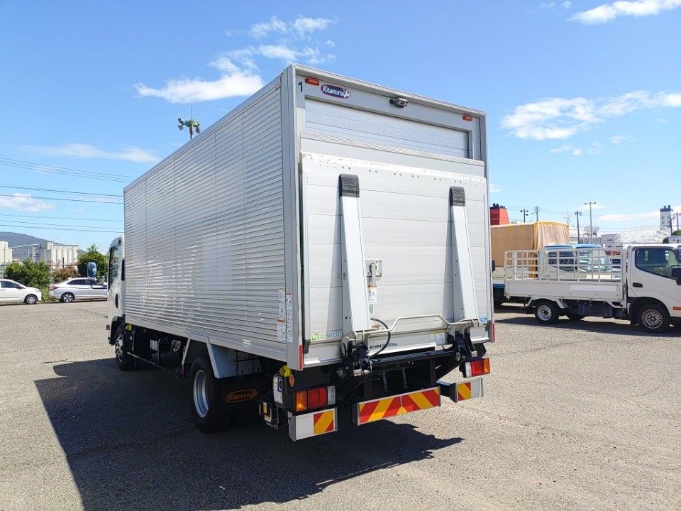 2021 Isuzu Elf auction photo 6