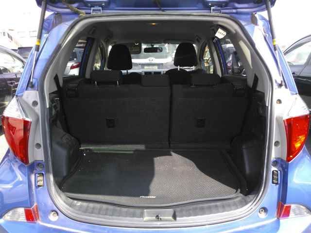 2013 Toyota Ractis G auction photo 10
