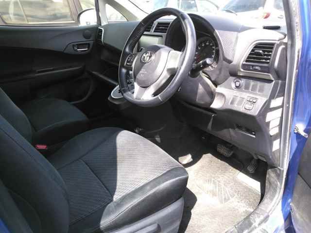 2013 Toyota Ractis G auction photo 3