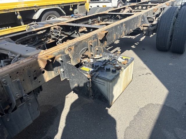 2005 Isuzu Elf chassis auction photo 12