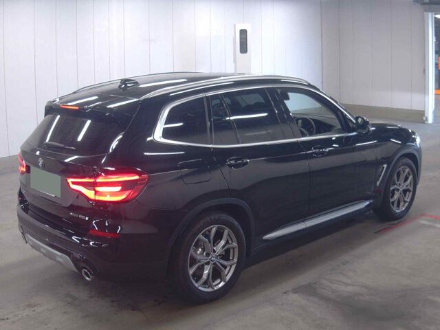 2021 BMW X3 XDRIVE20D Xライ 4WD auction photo 5