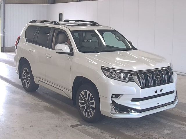 Japan Auction Vehicles 8 2023 Toyota Land Cruiser Prado TX Lパッケージ 4WD auction photo