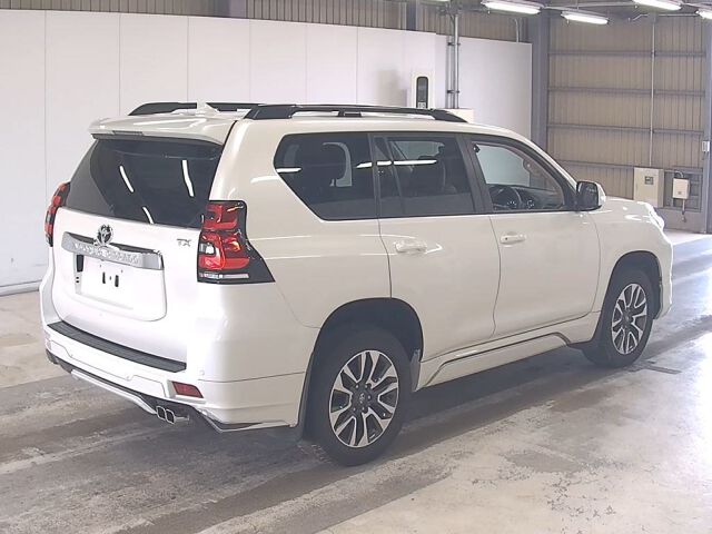 2023 Toyota Land Cruiser Prado TX Lパッケージ 4WD auction photo 5