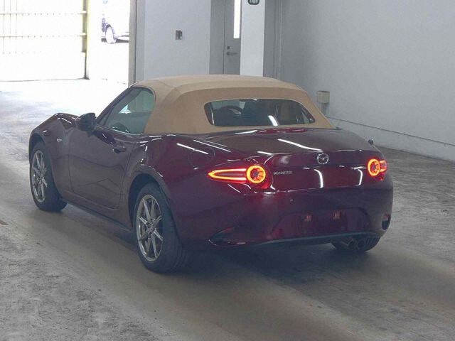 2025 Mazda Roadster 35th Anniversary Commemoration auction photo 2