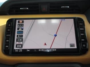2021 Nissan Kicks X Two-Tone Interior Edition auction photo 6