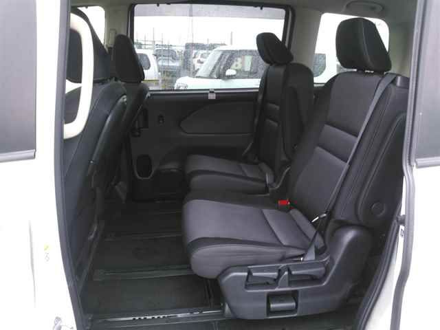 2021 Nissan Serena e-パワーハイウェイスターV auction photo 9