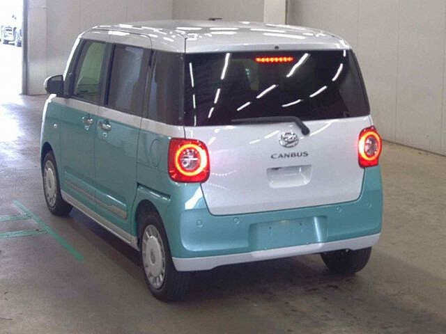 2025 Daihatsu Move Canbus Stripes G auction photo 2