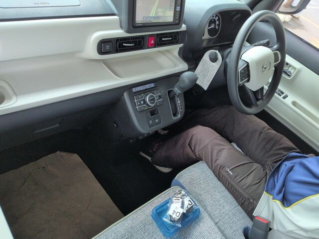 2025 Daihatsu Move Canbus Stripes G auction photo 3