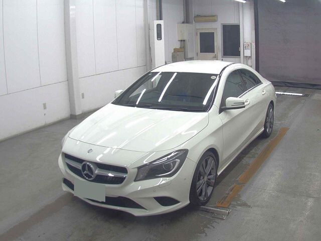 2014 Mercedes-Benz CLA-Class CLA180 auction photo 4