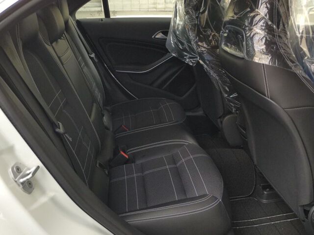 2014 Mercedes-Benz CLA-Class CLA180 auction photo 6