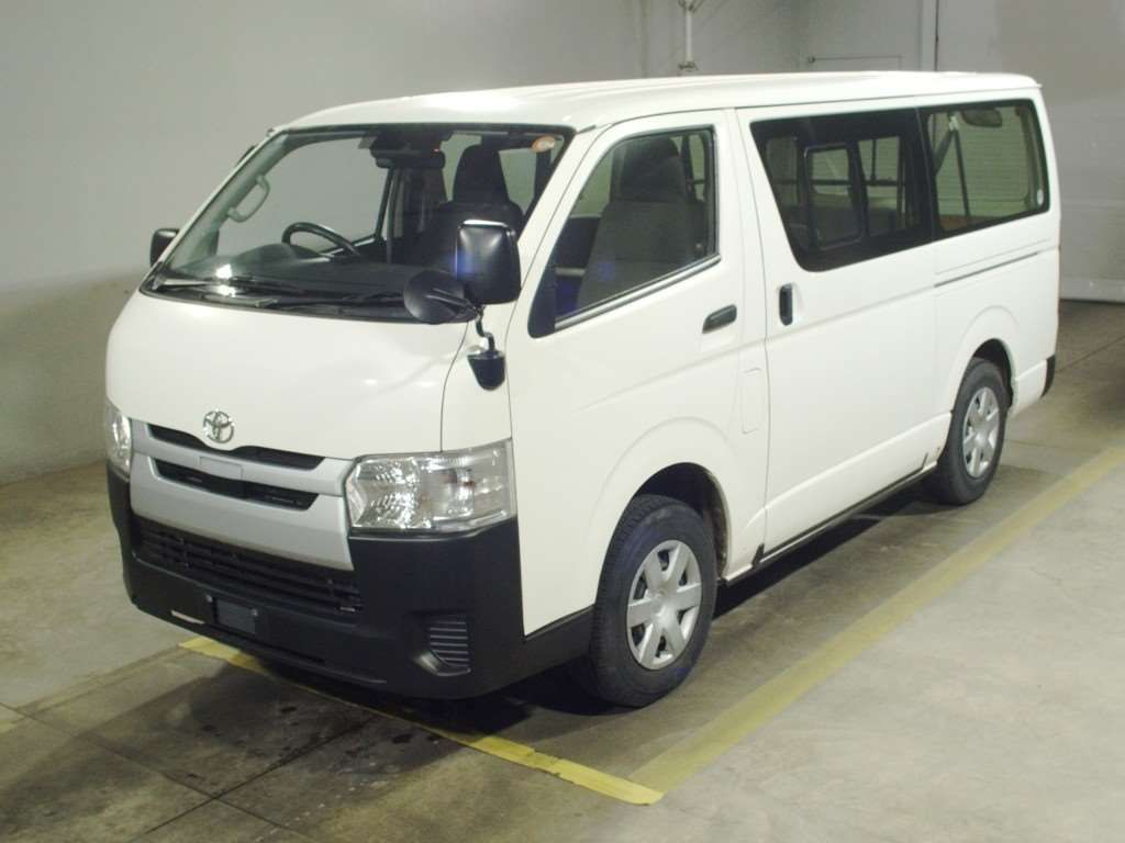 2020 Toyota Regius Ace DX 4WD Japan auction vehicle