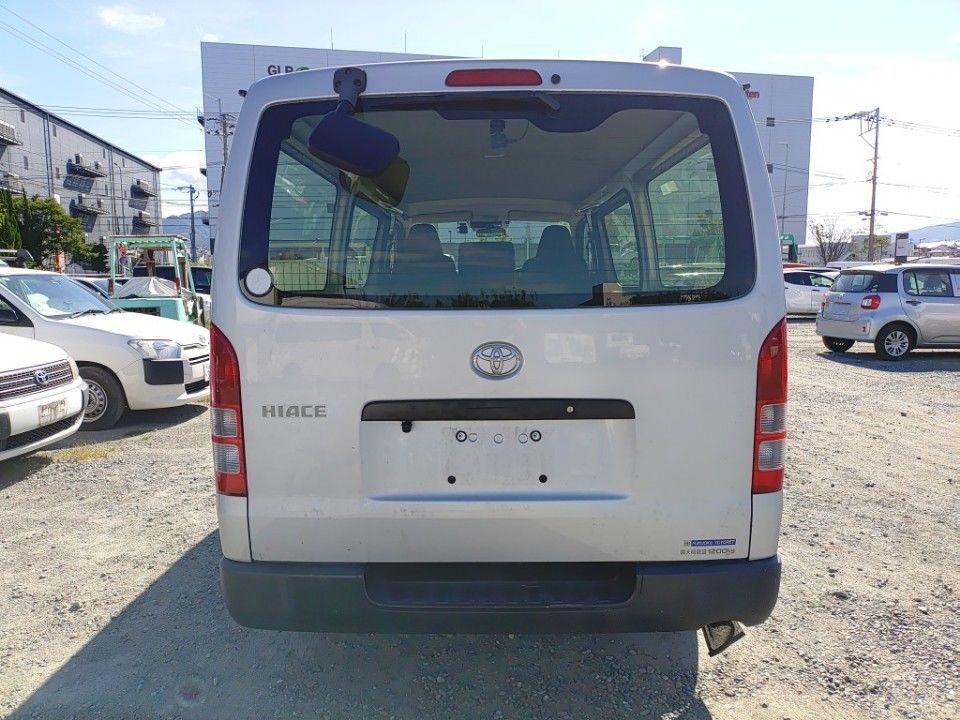 2021 Toyota Hiace auction photo 5