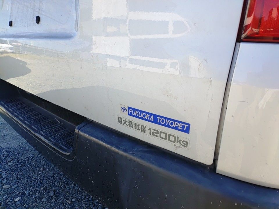 2021 Toyota Hiace auction photo 26