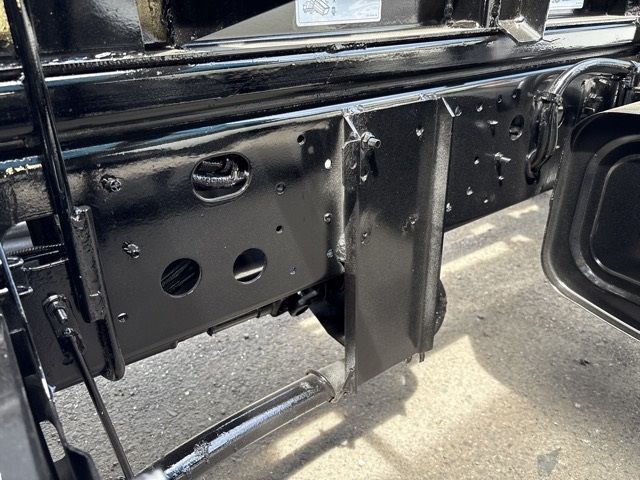 2017 Hino Ranger Container-only auction photo 11