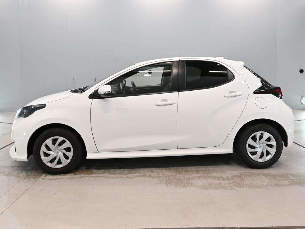 2022 Toyota Yaris X auction photo 4