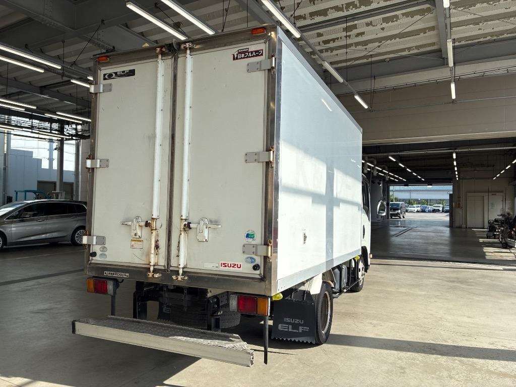 2008 Isuzu Elf auction photo 2