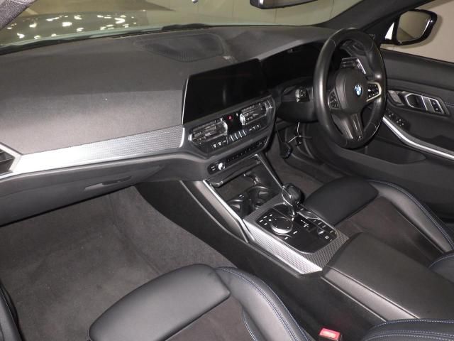 2021 BMW BMW 318 I MSP Comfort P auction photo 2