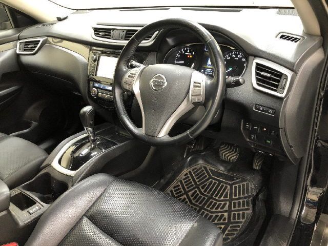 2016 Nissan X-Trail 20XT エマブレPKG auction photo 6