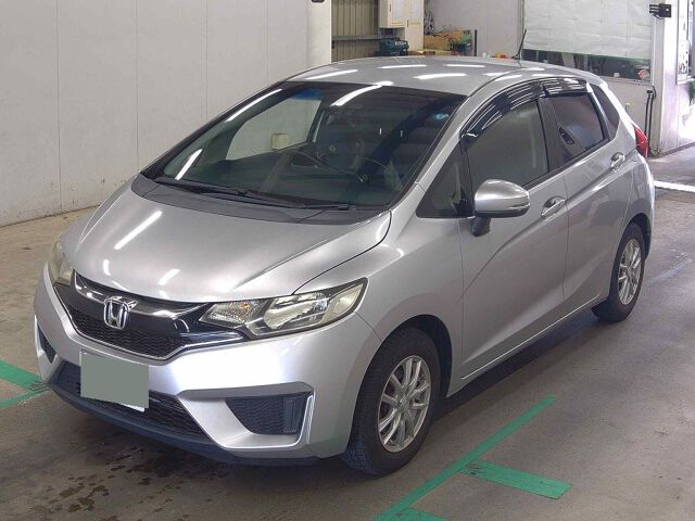 2017 Honda Fit 13G・F-PファイED auction photo 4