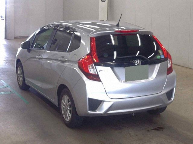 2017 Honda Fit 13G・F-PファイED auction photo 2