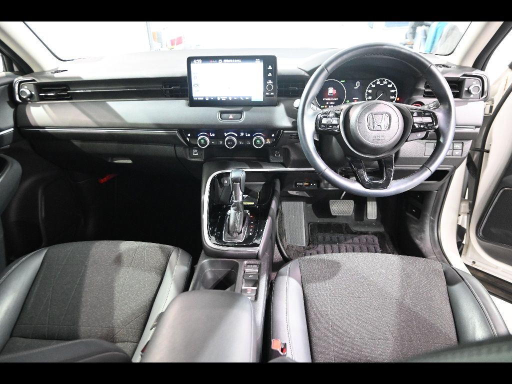 2021 Honda Vezel e:HEV Z auction photo 3