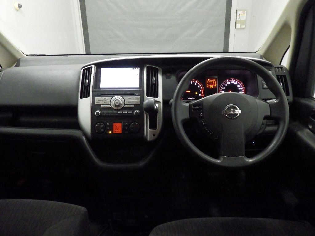 2009 Nissan Serena 20S HDDナビ付 auction photo 3