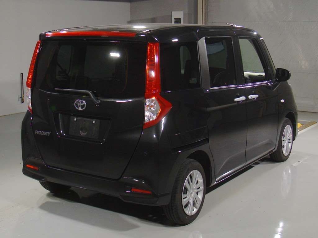 2021 Toyota Roomy X auction photo 2