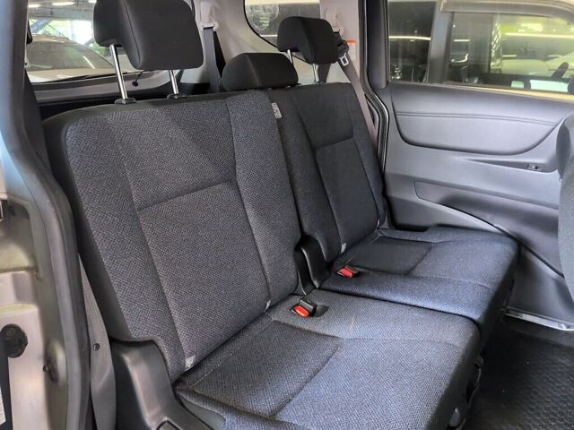 2015 Toyota Sienta X auction photo 6