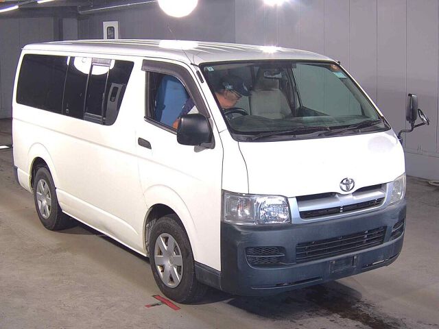 Japan Auction Vehicles 8 2006 Toyota Hiace ロングDX auction photo