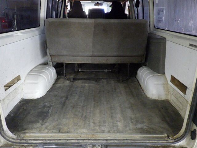 2006 Toyota Hiace ロングDX auction photo 3